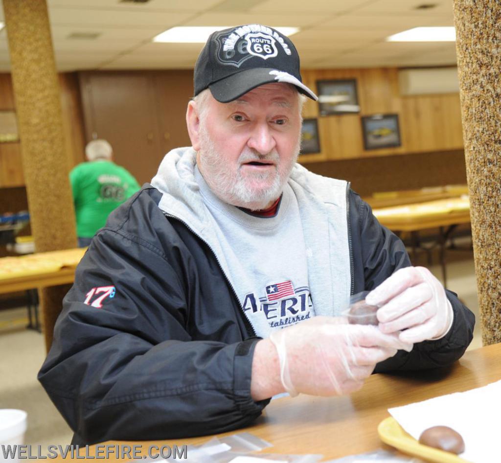 Making Easter Eggs on Monday, March 16.  photos by curt werner