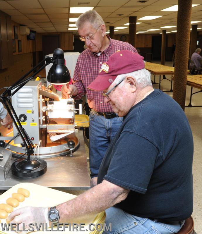 Making Easter Eggs on Monday, March 16.  photos by curt werner